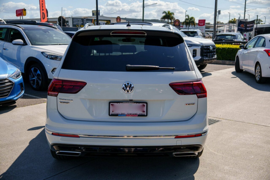 2021 MY22 Volkswagen Tiguan 5N 162TSI R-Line Allspace SUV Image 3