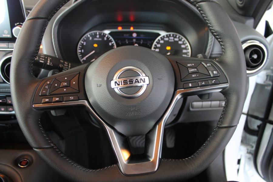 2020 Nissan JUKE F16 ST-L Suv Image 15