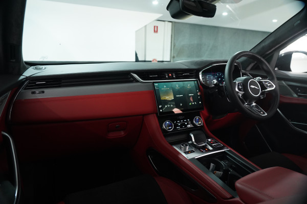 2022 Jaguar F-PACE SVR SUV Image 25