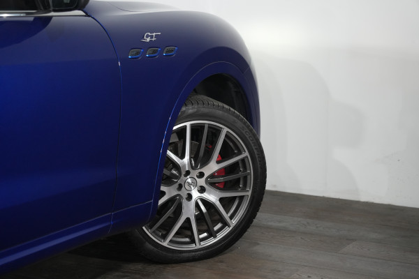 2022 Maserati Levante GT SUV image 10