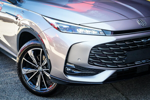 2025 MG HS AS33 Essence SUV Image 2