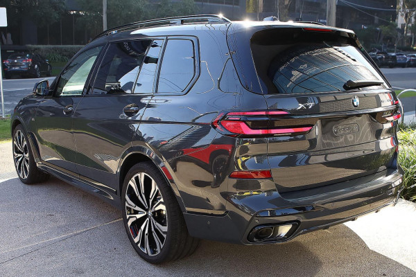 2026 BMW X7 G07 LCI xDrive40d M Sport SUV image 5