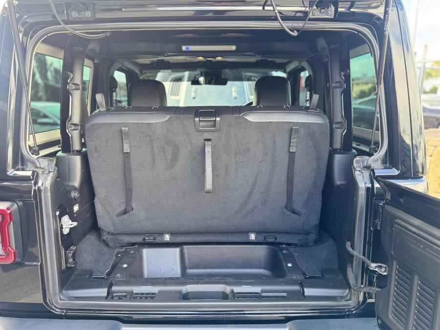 2019 Jeep Wrangler JL Overland SUV Image 16