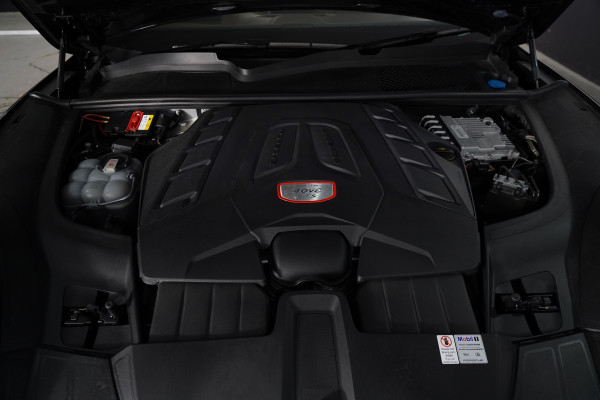 2021 Porsche Cayenne Gts SUV Image 21