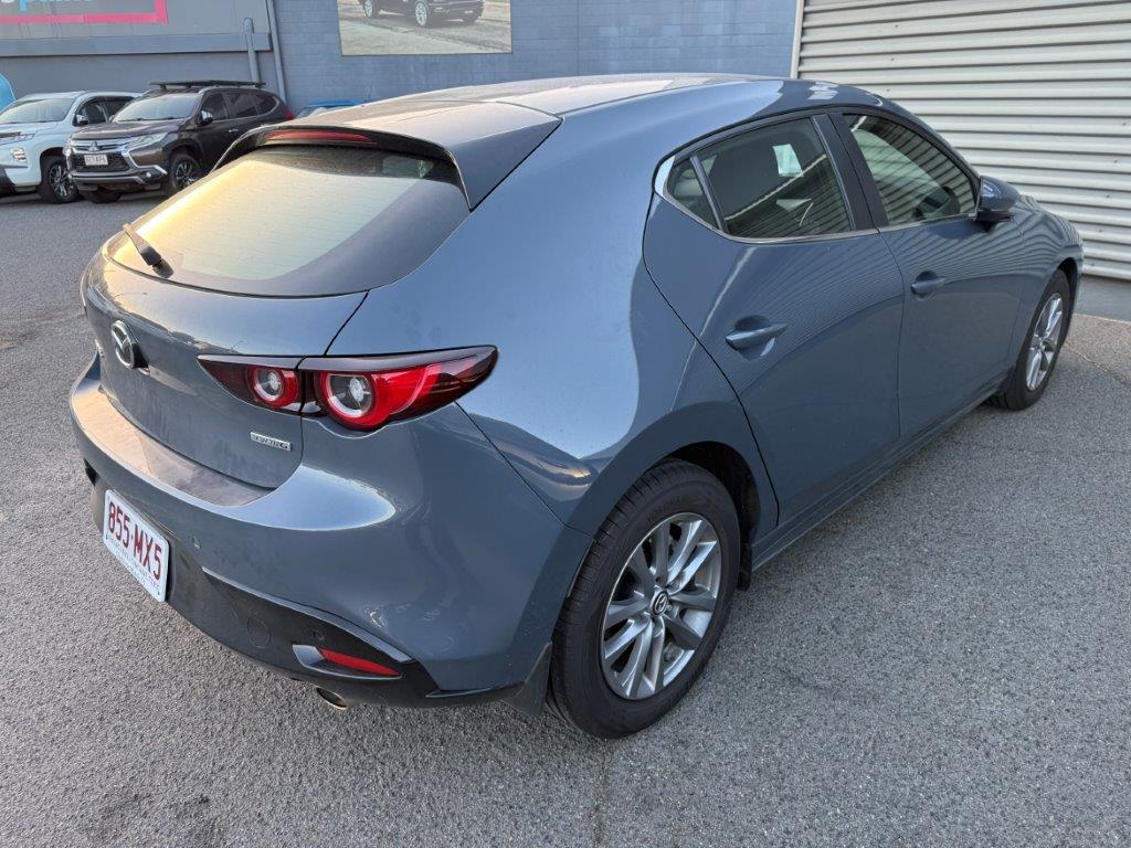 2021 Mazda 3 BP Series G20 Pure Hatch Image 2