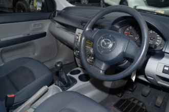 2004 Mazda 2 DY10Y1 Neo Hatchback Image 5