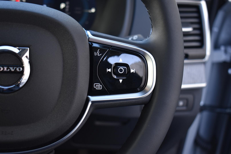 2024 MY25 Volvo XC90 L Series Ultra T8 Plug-In Hybrid SUV Image 19