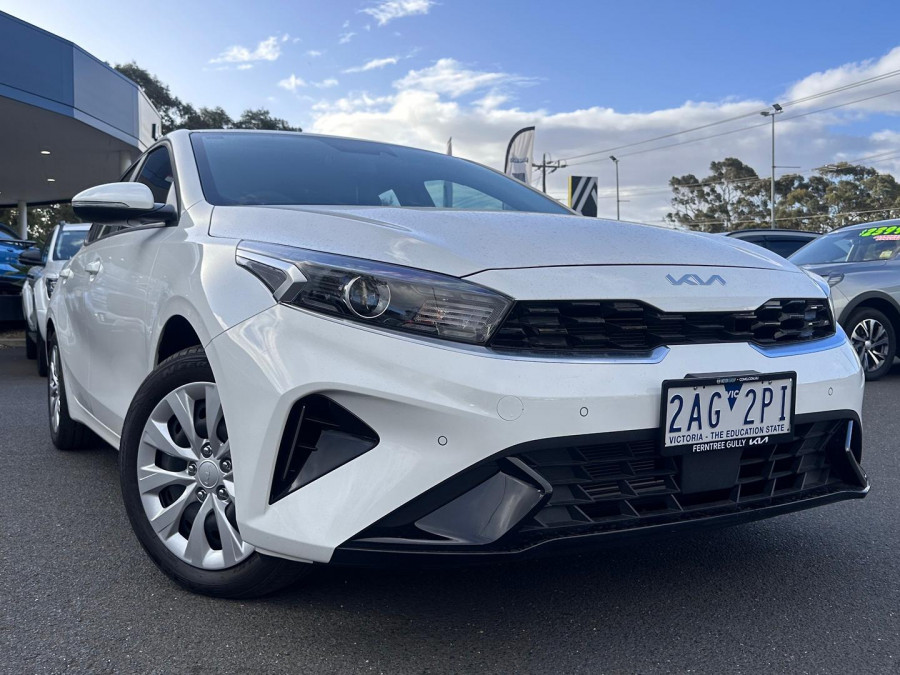 2024 Kia Cerato BD S Hatch Image 1