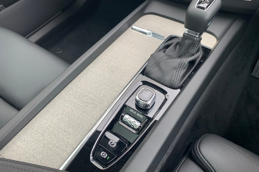 2020 Volvo XC60 UZ T5 Inscription Suv Image 11