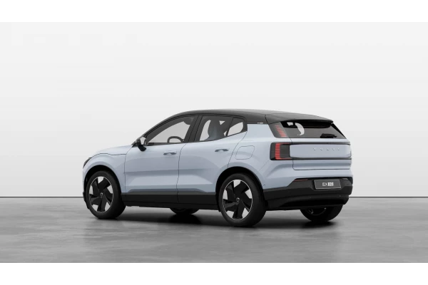 2025 Volvo EX30  Single Motor Extended Range Ultra SUV Image 3