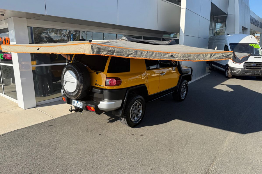 2012 Toyota FJ Cruiser GSJ15R SUV Image 30