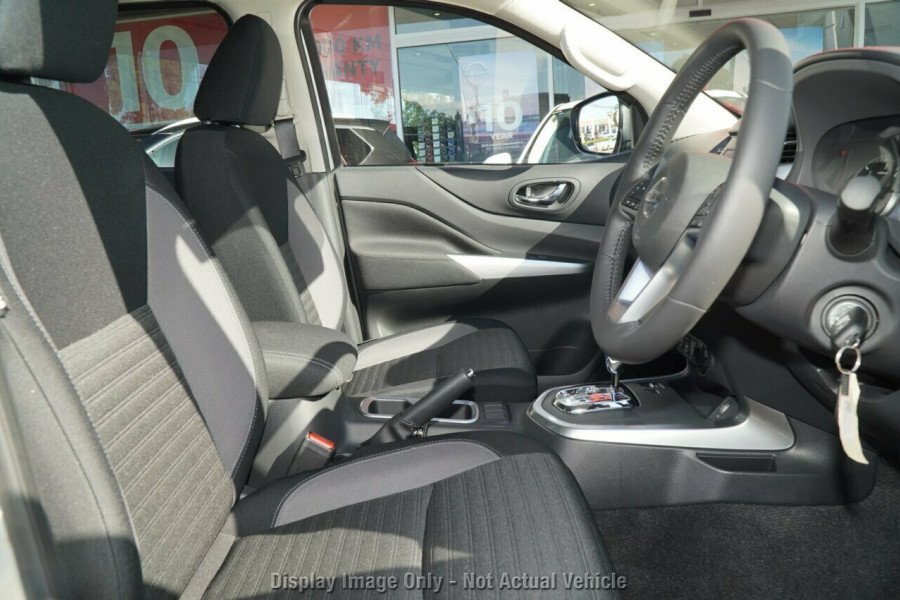 2024 Nissan Navara D23 Black Edition Ute Image 8