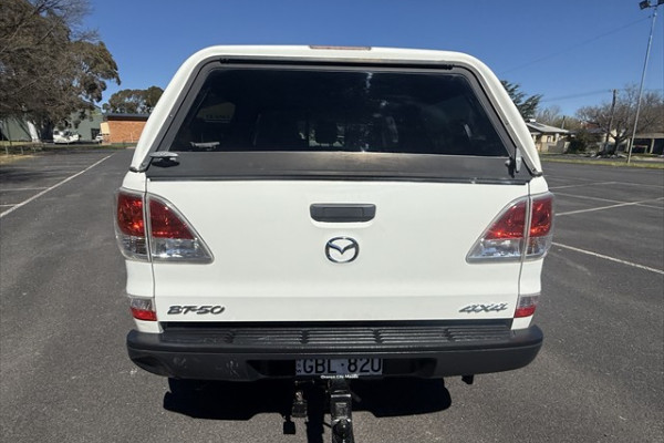 2015 Mazda Default XT Ute Image 4
