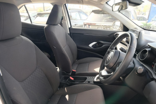 2023 Toyota Yaris Cross MXPB10R GX SUV Image 13