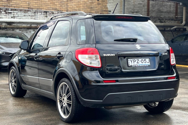 2011 MY10 Suzuki SX4 GYB S Hatch Image 5