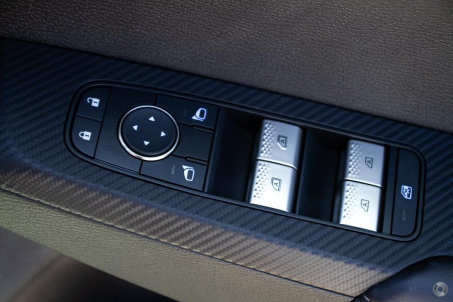 2024 Mitsubishi Outlander ZM ES SUV Image 12