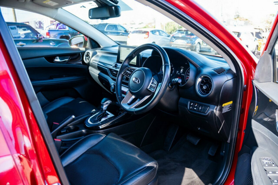 2021 MY1  Kia Cerato BD Sport+ Hatch Image 15