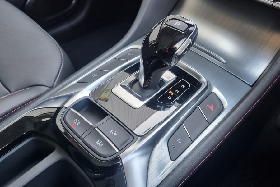 2024 MY23 MG HS Plug-in Hybrid SAS23 Essence SUV Image 16