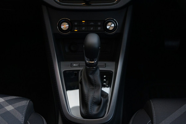 2024 MG 3 SZP1 Core Hatch Image 5