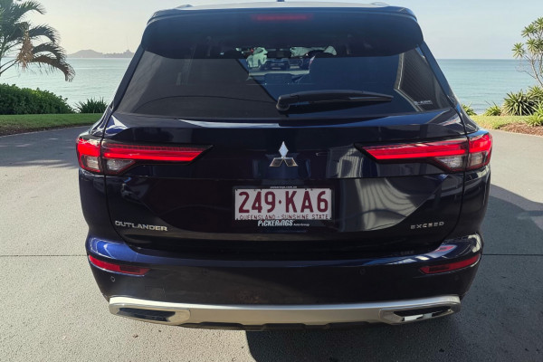 2024 Mitsubishi Outlander ZM Exceed SUV Image 6