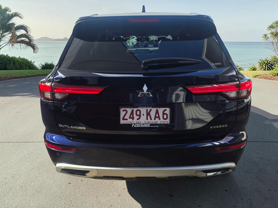 2024 Mitsubishi Outlander ZM Exceed SUV Image 6