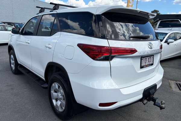 2017 Toyota Fortuner GUN156R GX SUV Image 8
