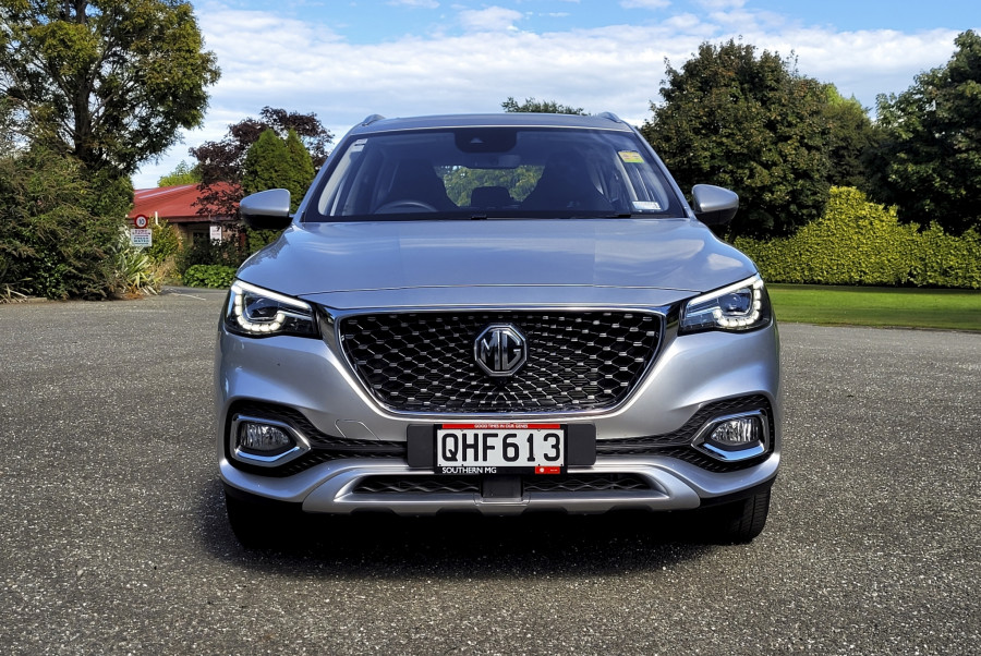 2023 MG HS PHEV Essence Plug-In Hybrid SUV Image 8