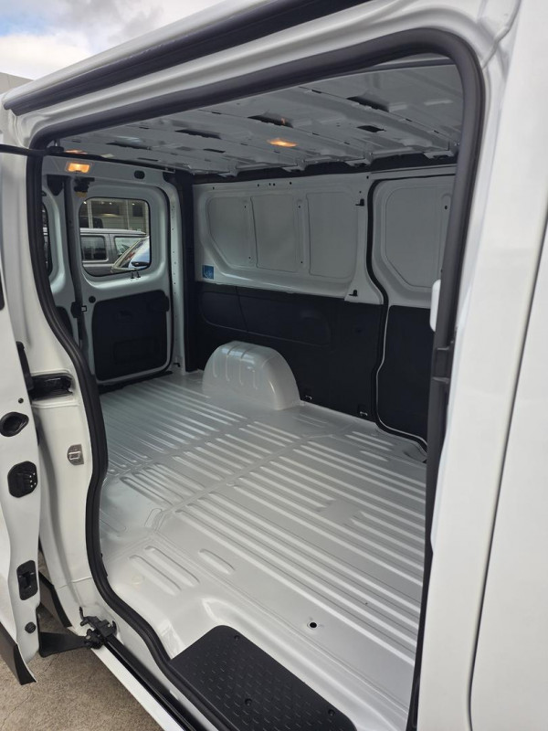 2025 Renault Trafic X82 Pro Van image 3