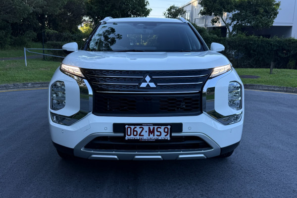 2023 MY24 Mitsubishi Outlander ZM LS SUV
