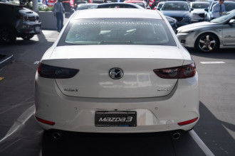 2020 Mazda 3 BP G20 Evolve Sedan Sedan Image 5