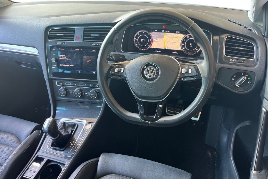 2018 Volkswagen Golf 7.5 135TDI Premium SUV Image 6