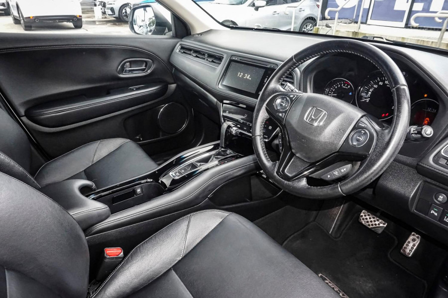2015 Honda HR-V  VTi-L SUV Image 5