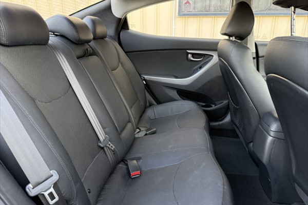 2014 Hyundai Elantra MD3 Trophy Sedan Image 11