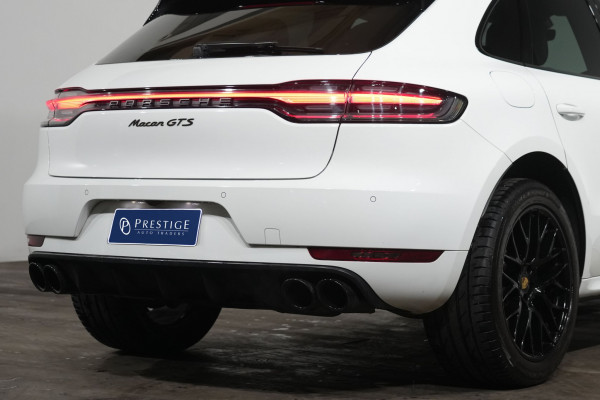 2021 Porsche Macan GTS SUV Image 8