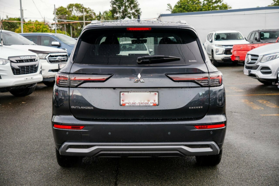 2025 Mitsubishi Outlander ZM Exceed SUV Image 3