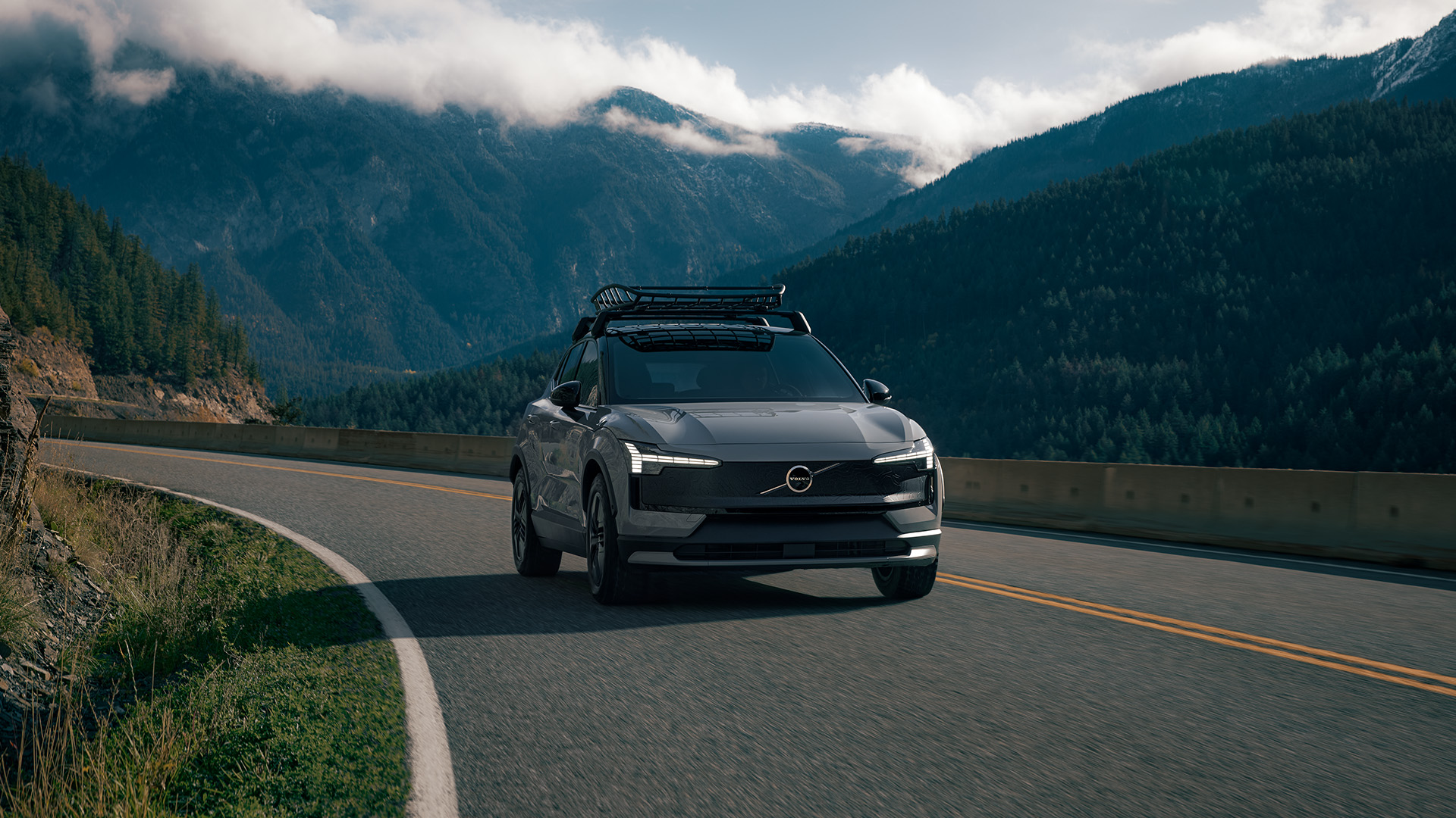 Introducing the Volvo EX30 Cross Country