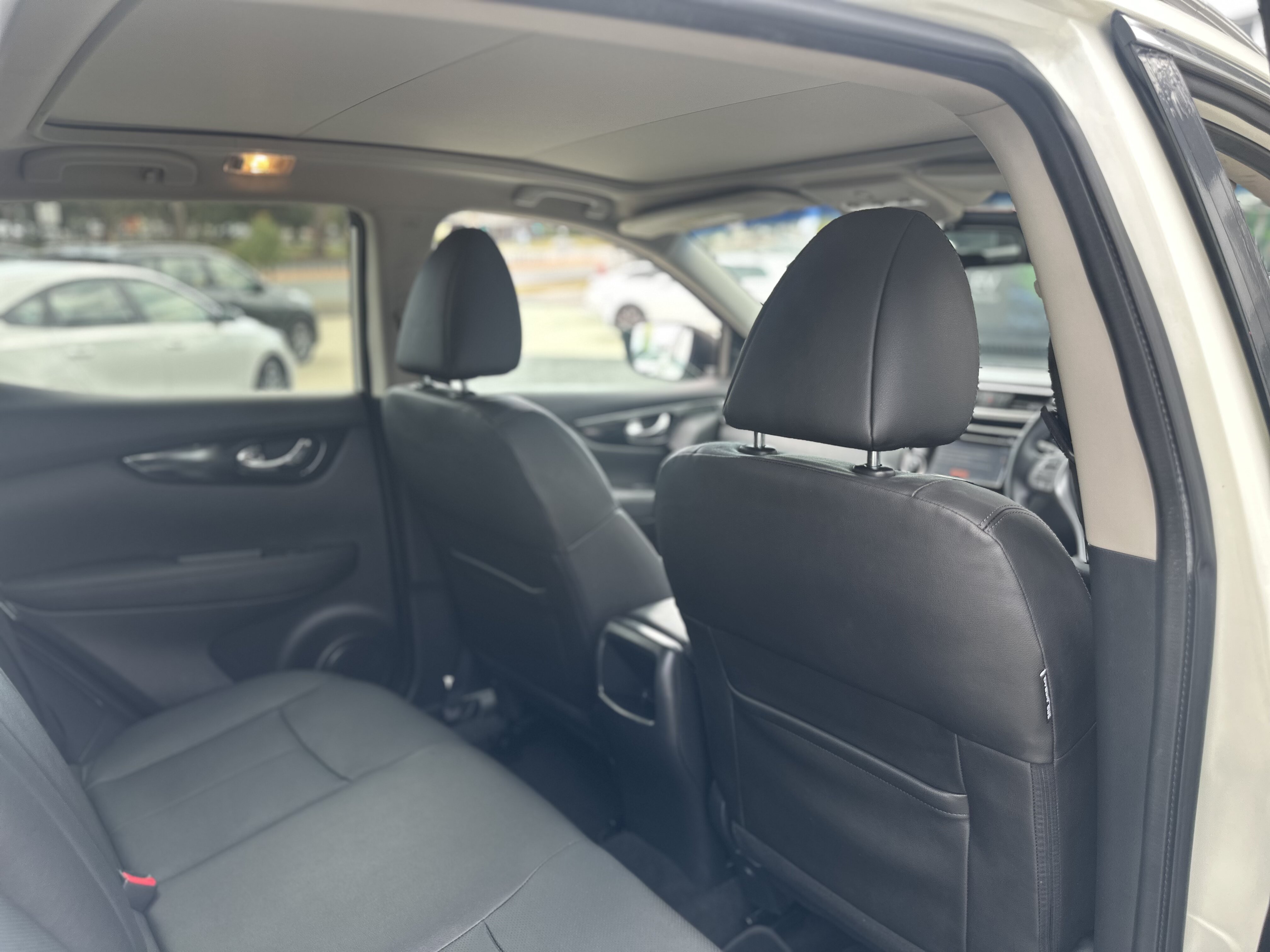 2015 Nissan QASHQAI J11 TL SUV Image 8