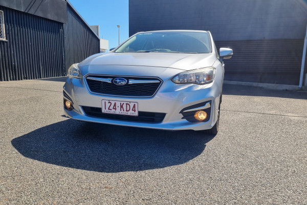 2017 Subaru Impreza G5 2.0i Premium Hatch Image 2