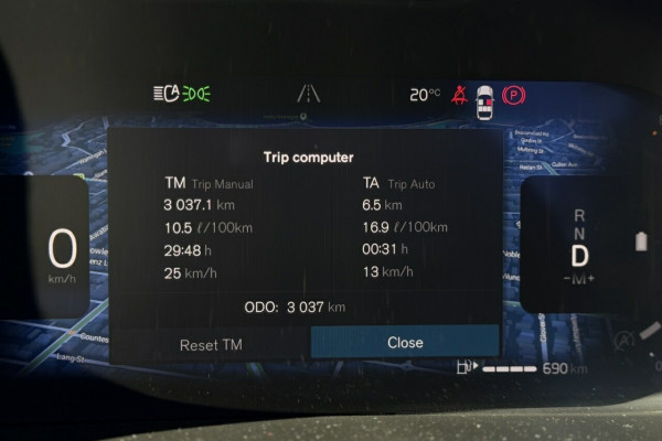 2025 Volvo XC40 XZ Plus B4 SUV Image 18