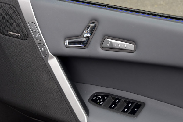 2026 BMW iX I20 xDrive45 M Sport SUV image 22