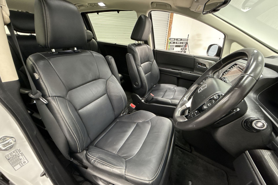 2016 Honda Odyssey 5th Gen VTi-L SUV Image 20