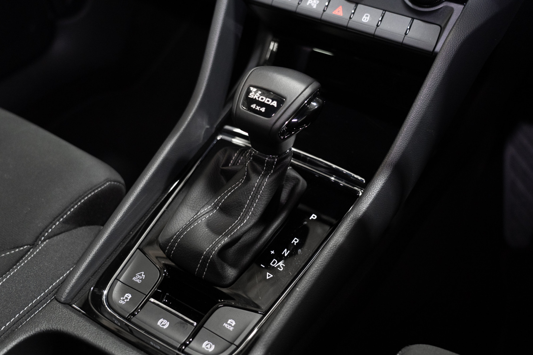 2024 Skoda Karoq Sportline (4x4) 140tsi SUV Image 10