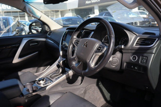 2017 Mitsubishi Pajero Sport QE GLX SUV