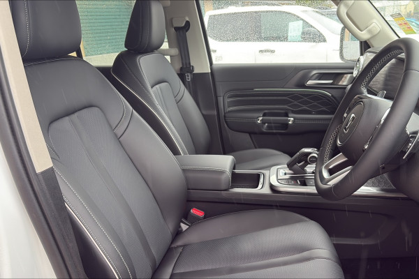 2026 GWM Tank 300 P01 Ultra Hi4-T PHEV SUV Image 13