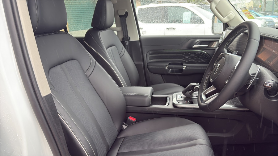 2026 GWM Tank 300 P01 Ultra Hi4-T PHEV SUV Image 13