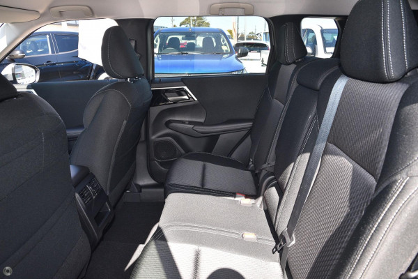 2024 Mitsubishi Outlander ZM LS SUV Image 5