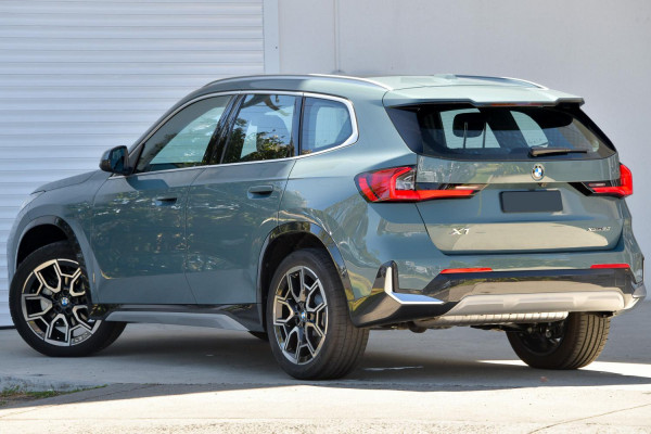 2025 BMW X1 U11 xDrive20i SUV image 2