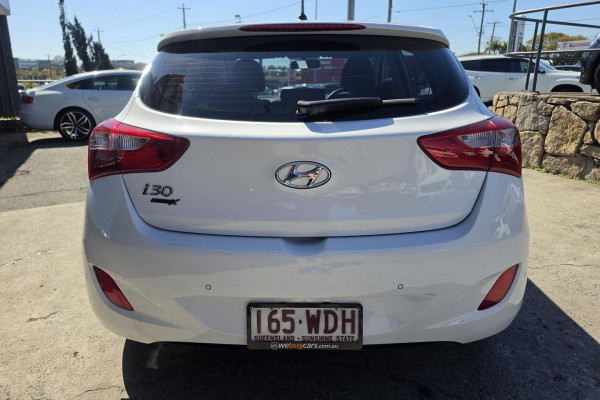 2015 MY16 Hyundai i30 GD3 Series II Active X Hatch Image 8