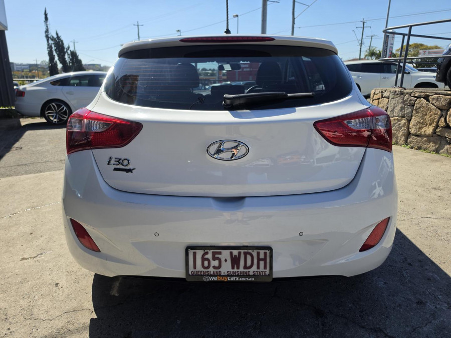 2015 MY16 Hyundai i30 GD3 Series II Active X Hatch Image 8