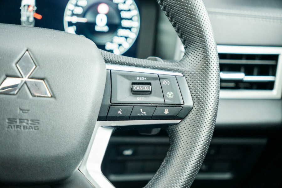 2023 Mitsubishi Outlander ZM Exceed SUV Image 13